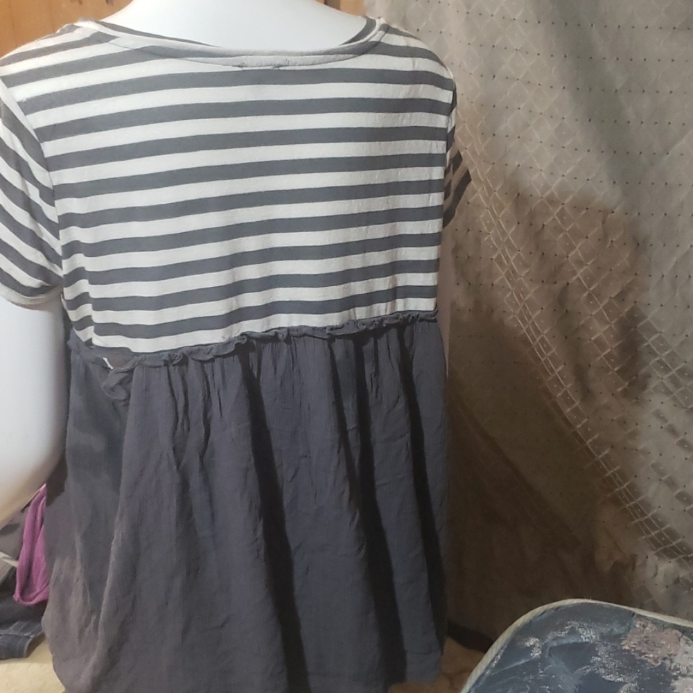 Hannah - Picture 3 of 5